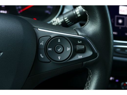 Opel Crossland 1.2 TURBO 110PK ULTIMATE Alcantara | Camera | Carplay | Parkeersensoren Rondom | Climate Control ... ActivLease financial lease