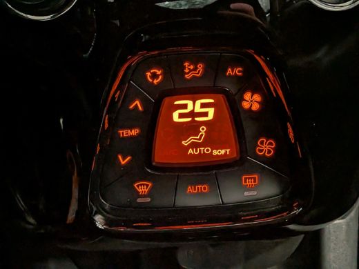 Peugeot 108 1.0 e-VTi Allure Airco | AppleCarplay/ Android Auto | Camera | Cruise Control | DAB | LMV 15" | ActivLease financial lease