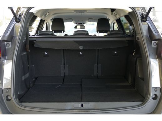 Peugeot 5008 1.2 PURETECH 130PK ALLURE PACK AUTOMAAT | 2 stoelen op derde rij | Airco (automatisch) | Apple Ca... ActivLease financial lease