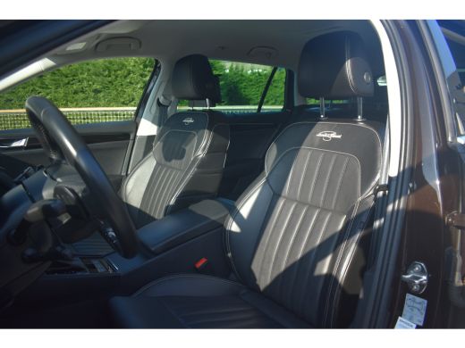 Skoda Superb Combi Skoda 1.4 TSI iV Laurent & Klement 218PK | Lederen interieur | Elektrische stoel met geheug... ActivLease financial lease