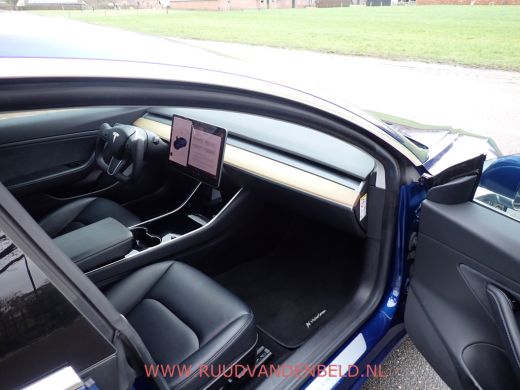 Tesla Model 3 RWD SR+ 60 kWh / SOH 89% / YOKE / TREKHAAK ActivLease financial lease