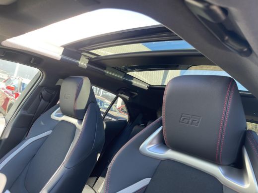 Toyota Corolla Hybrid 180 GR Sport Kage Limited Edition ActivLease financial lease