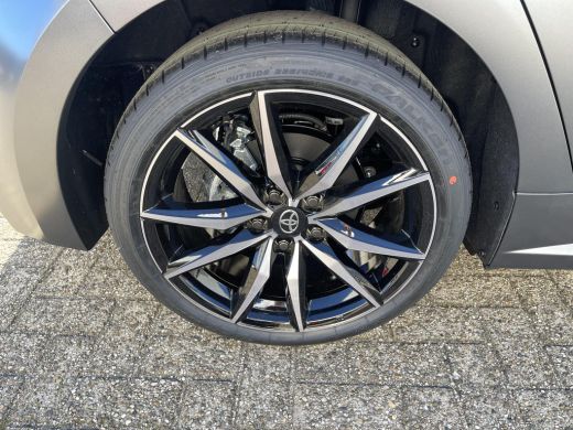 Toyota Corolla Hybrid 180 GR Sport Kage Limited Edition ActivLease financial lease