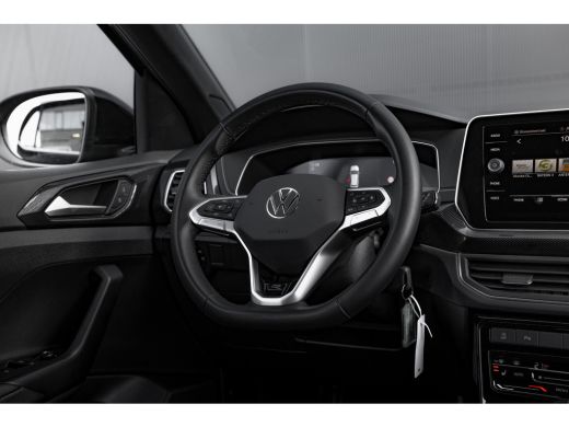 Volkswagen T-Cross 1.5 TSI DSG R-Line Edition | Camera | Trekhaak | IQ. Light | ActivLease financial lease