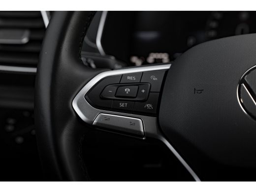 Volkswagen T-Cross 1.5 TSI DSG R-Line Edition | Camera | Trekhaak | IQ. Light | ActivLease financial lease