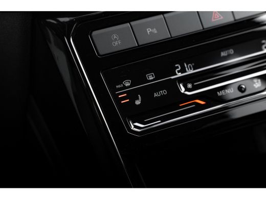 Volkswagen T-Cross 1.5 TSI DSG R-Line Edition | Camera | Trekhaak | IQ. Light | ActivLease financial lease