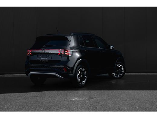 Volkswagen T-Cross 1.5 TSI DSG R-Line Edition | Camera | Trekhaak | IQ. Light | ActivLease financial lease