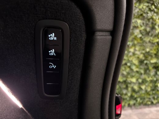 Volvo  EX90 Twin Motor Plus 111 kWh | Trekhaak | 360&deg; 3D Camera | Head-Up Display | Adaptieve Cruise Control ... ActivLease financial lease