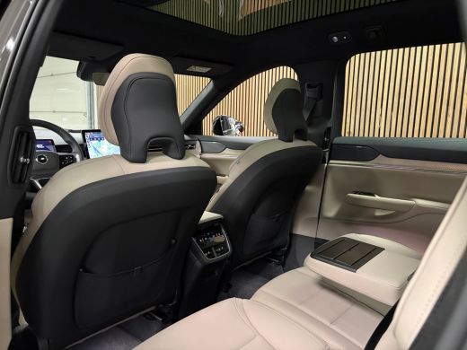 Volvo  EX90 Twin Motor Plus 111 kWh | Trekhaak | 360&deg; 3D Camera | Head-Up Display | Adaptieve Cruise Control ... ActivLease financial lease