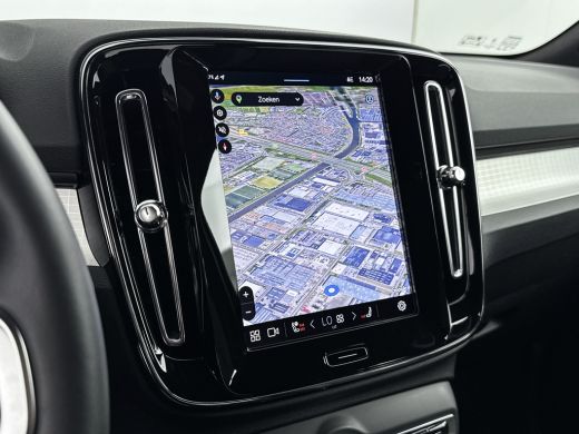 Volvo  XC40 B4 Plus Dark | 18" | Trekhaak | Elektr. verst. Stoelen | Harman Kardon | Adaptieve Cruise | BLIS ... ActivLease financial lease