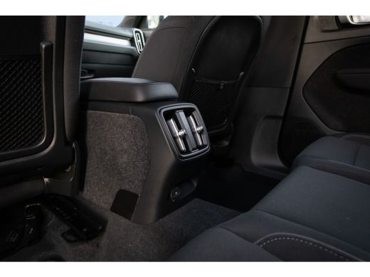 Volvo  XC40 Recharge Plus | Camera | Apple Carplay/Android Auto | Stoel+stuur verwarming | Cruise adaptief | ... ActivLease financial lease