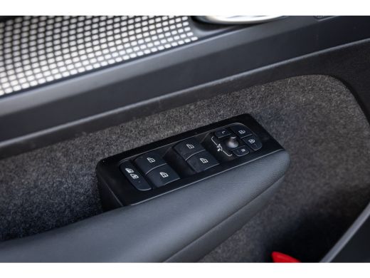 Volvo  XC40 Recharge Plus | Camera | Apple Carplay/Android Auto | Stoel+stuur verwarming | Cruise adaptief | ... ActivLease financial lease