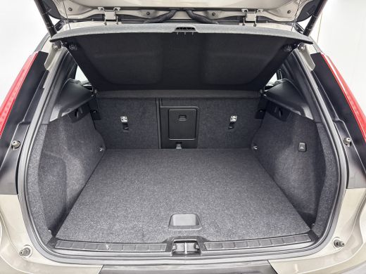 Volvo  XC40 T4 Recharge R-Design | 19" | Leder/Nubuck | Adaptieve Cruise | Stoel/Stuurverwarming | Keyless | ... ActivLease financial lease