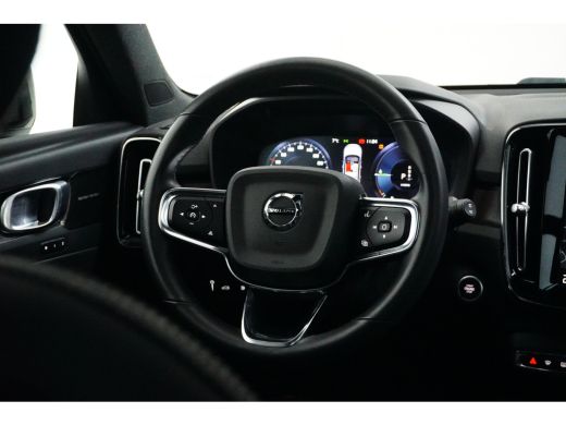 Volvo  XC40 Ultimate Dark T5 | Panorama dak | Harman Kardon HIFI | Trekhaak | 360 Camera ActivLease financial lease