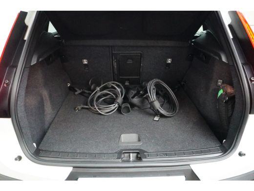 Volvo  XC40 Ultimate Dark T5 | Panorama dak | Harman Kardon HIFI | Trekhaak | 360 Camera ActivLease financial lease