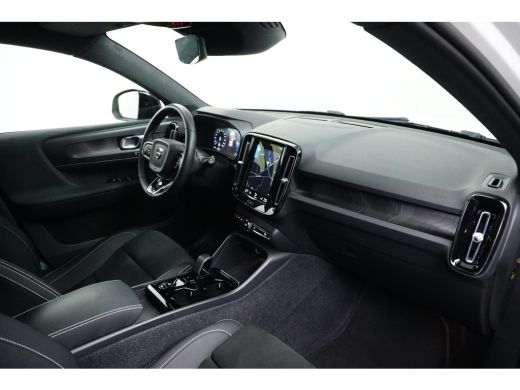 Volvo  XC40 Ultimate Dark T5 | Panorama dak | Harman Kardon HIFI | Trekhaak | 360 Camera ActivLease financial lease