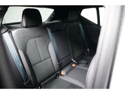 Volvo  XC40 Ultimate Dark T5 | Panorama dak | Harman Kardon HIFI | Trekhaak | 360 Camera ActivLease financial lease