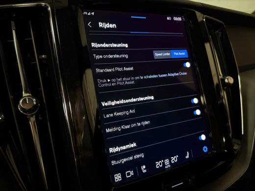 Volvo  XC60 T6 AWD Recharge R-Design | MY22 Facelift Google | Harman Kardon | Adaptieve Cruise Control | 21 I... ActivLease financial lease