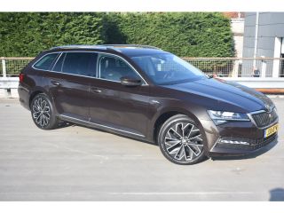 Skoda Superb Combi Skoda 1.4 TSI iV Laurent & Klement 218PK | Lederen interieur | Elektrische stoel met geheug...