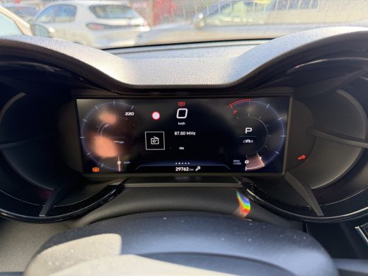 Alfa Romeo Junior 1.2 Turbo Hybrid Ibrida Sport Speciale (Stoelverwarming - Elektrische Klep - LED - 18"- Adaptieve... ActivLease financial lease