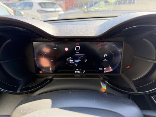 Alfa Romeo Junior 1.2 Turbo Hybrid Ibrida Sport Speciale (Stoelverwarming - Elektrische Klep - LED - 18"- Adaptieve... ActivLease financial lease