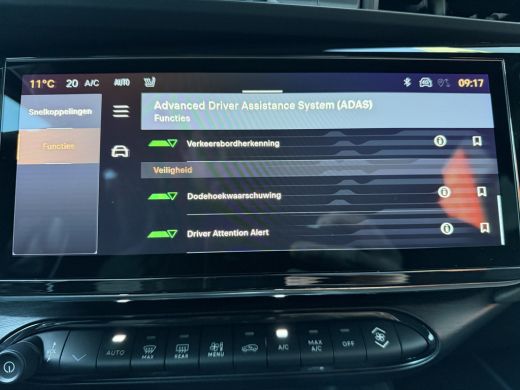 Alfa Romeo Junior 1.2 Turbo Hybrid Ibrida Sport Speciale (Stoelverwarming - Elektrische Klep - LED - 18"- Adaptieve... ActivLease financial lease