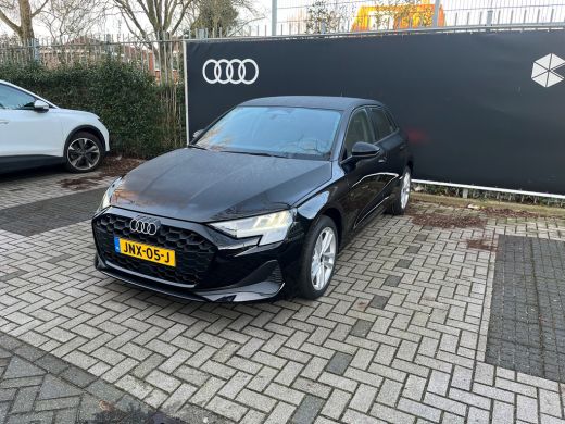 Audi A3 Sportback 30 TFSI Pro Line Carplay | Cruisecontrol | Parkeersensoren V & A | 17 inch ActivLease financial lease