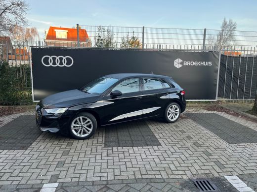 Audi A3 Sportback 30 TFSI Pro Line Carplay | Cruisecontrol | Parkeersensoren V & A | 17 inch ActivLease financial lease