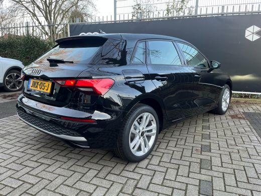 Audi A3 Sportback 30 TFSI Pro Line Carplay | Cruisecontrol | Parkeersensoren V & A | 17 inch ActivLease financial lease