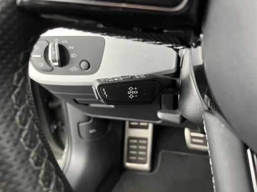 Audi A4 Limousine 35 TFSI S-Line Edition (INCL-BTW) Aut. *LEATHER-FABRIC | FULL-LED | DIGI-COCKPIT | DAB+... ActivLease financial lease