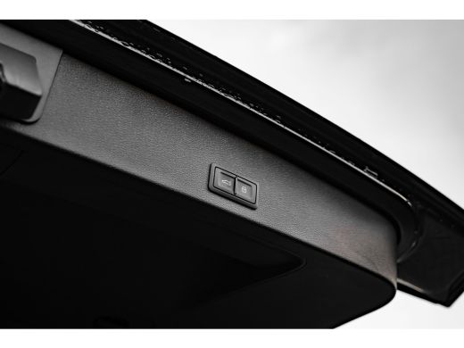 Audi Q2 35 TFSI Advanced edition 150PK | Achteruitrijcamera | Privacy glas | Sportstoelen | carplay | Amb... ActivLease financial lease