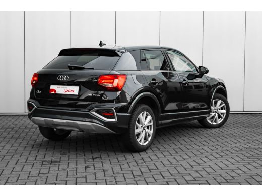 Audi Q2 35 TFSI Advanced edition 150PK | Achteruitrijcamera | Privacy glas | Sportstoelen | carplay | Amb... ActivLease financial lease