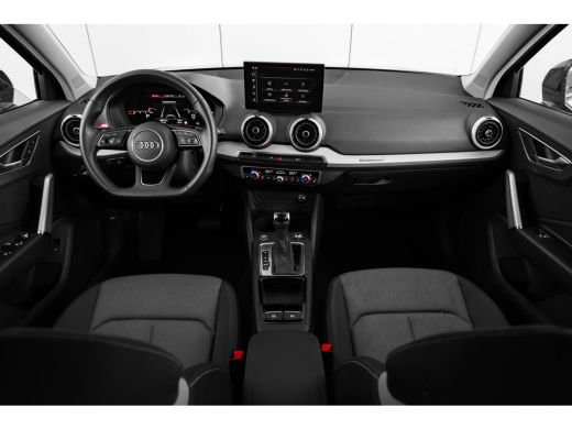 Audi Q2 35 TFSI Advanced edition 150PK | Achteruitrijcamera | Privacy glas | Sportstoelen | carplay | Amb... ActivLease financial lease