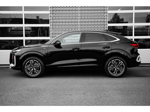 Audi Q3 S edition | Adaptive cruise control | Audi sound system | Cruise control ActivLease financial lease