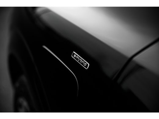 Audi Q3 S edition | Adaptive cruise control | Audi sound system | Cruise control ActivLease financial lease