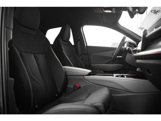 Audi Q3 S edition | Adaptive cruise control | Audi sound system | Cruise control ActivLease financial lease