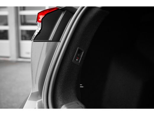 Audi Q4 e-tron S edition Competition | Achterklep, automatisch bedienbaar | Achteruitrijcamera | Adaptive cruise... ActivLease financial lease