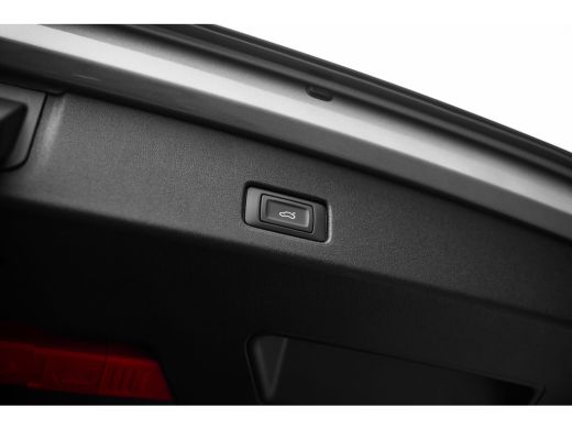 Audi Q4 e-tron S edition Competition | Achterklep, automatisch bedienbaar | Achteruitrijcamera | Adaptive cruise... ActivLease financial lease