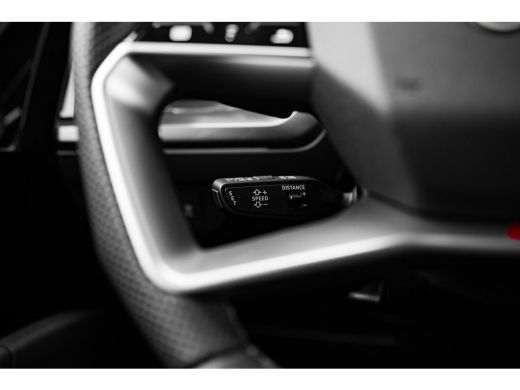 Audi Q4 e-tron S edition Competition | Achterklep, automatisch bedienbaar | Achteruitrijcamera | Adaptive cruise... ActivLease financial lease