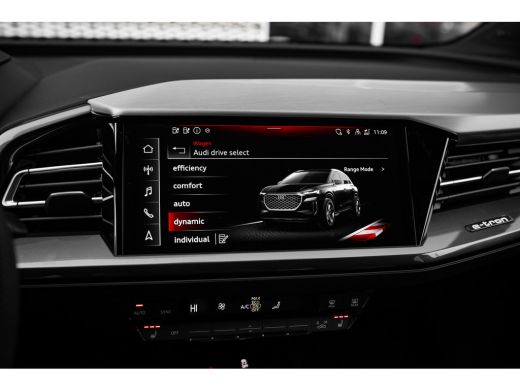 Audi Q4 e-tron S edition Competition | Achterklep, automatisch bedienbaar | Achteruitrijcamera | Adaptive cruise... ActivLease financial lease