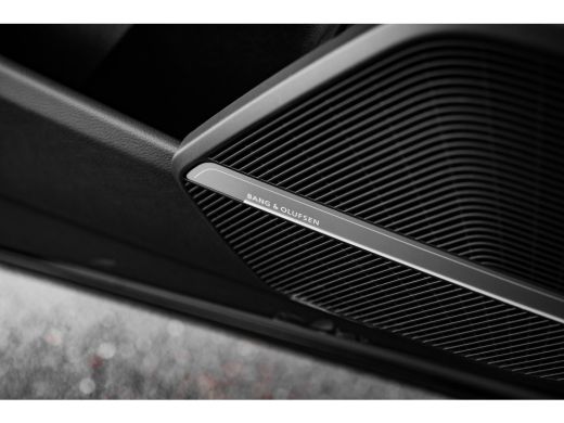 Audi Q5 Sportback 55 TFSI e S edition | Achterbank in delen neerklapbaar | Achteruitrijcamera | Airco (au... ActivLease financial lease