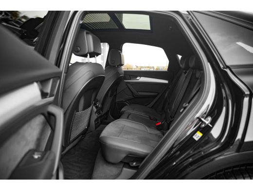 Audi Q5 Sportback 55 TFSI e S edition | Achterbank in delen neerklapbaar | Achteruitrijcamera | Airco (au... ActivLease financial lease