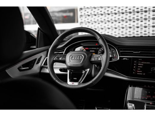 Audi Q8 55 TFSI e quattro Pro Line S | 23" | Matrix | Tour | Remote park | Luchtvering sport | ActivLease financial lease