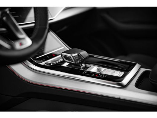 Audi Q8 55 TFSI e quattro Pro Line S | 23" | Matrix | Tour | Remote park | Luchtvering sport | ActivLease financial lease