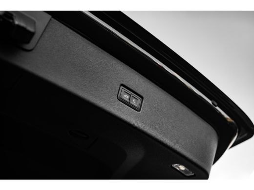 Audi Q8 Pro Line S | Adaptive air suspension sport | Adaptive cruise control | Bang & Olufsen Premium 3D ActivLease financial lease