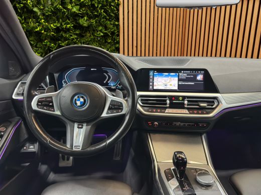 BMW 3 Serie Touring 330e xDrive | Achteruitrijcamera | Apple Carplay/Android Auto|telefoonintegratie premium ... ActivLease financial lease