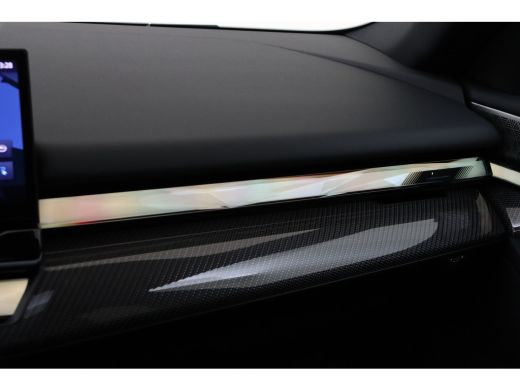 BMW i5 eDrive40 M Sport / Panoramadak / Trekhaak / Stoelventilatie / Bowers & Wilkins / M Sportonderstel... ActivLease financial lease