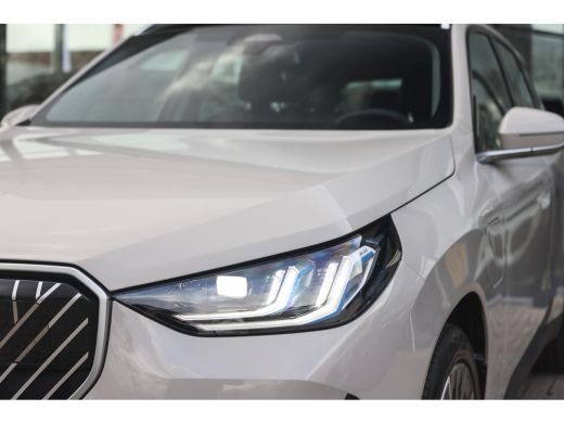 BMW X3 30e xDrive Automaat / Panoramadak / Trekhaak / Sportstoelen / Achteruitrijcamera / Comfort Access... ActivLease financial lease