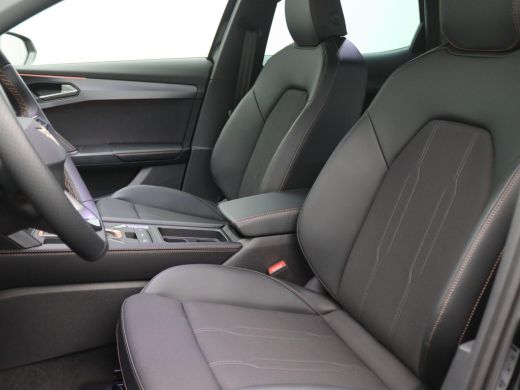 CUPRA Formentor 1.5 TSI e-Hybrid Business 204PK DSG Pano-Schuifdak, Trekhaak, 18" LM Velgen, 360gr. Camera, Elekt... ActivLease financial lease