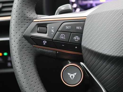 CUPRA Formentor 1.5 TSI e-Hybrid Business 204PK DSG Pano-Schuifdak, Trekhaak, 18" LM Velgen, 360gr. Camera, Elekt... ActivLease financial lease